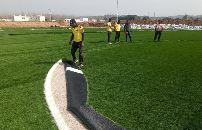 Inlay lines & markings across the field