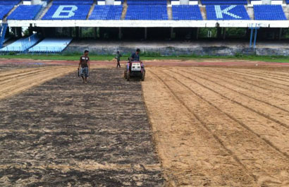 Rootzone placement, blending & laser grading